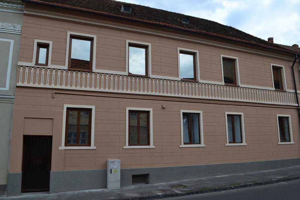 Haydn Vintage Apartment Brasov Exterior photo